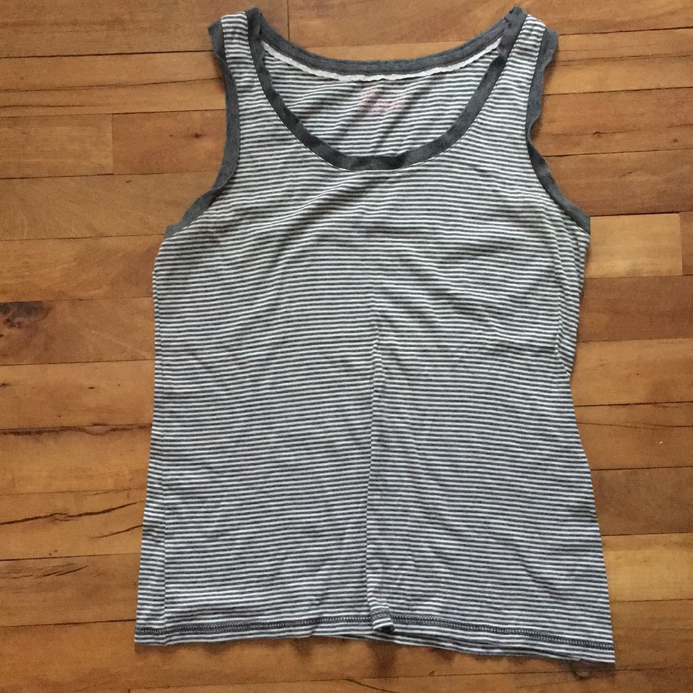 Women’s Gray & white striped tanktop